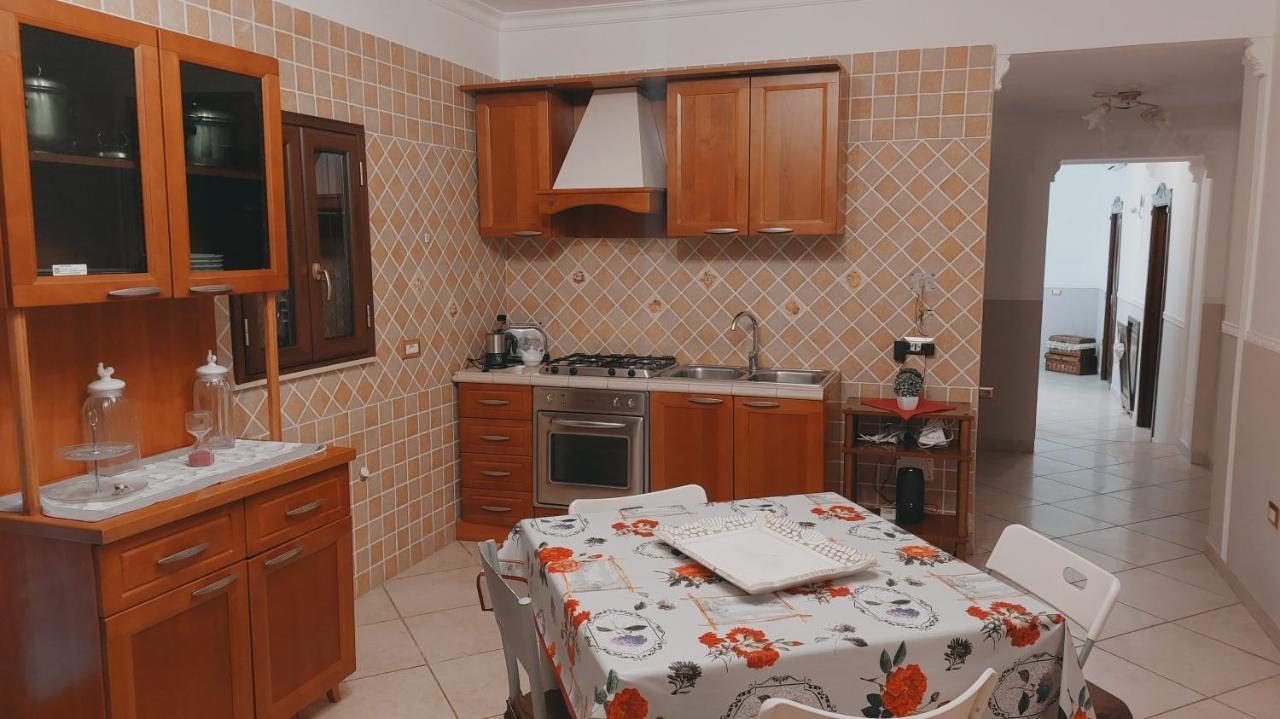 La Casa Di Mamma Apartment Naples Exterior photo